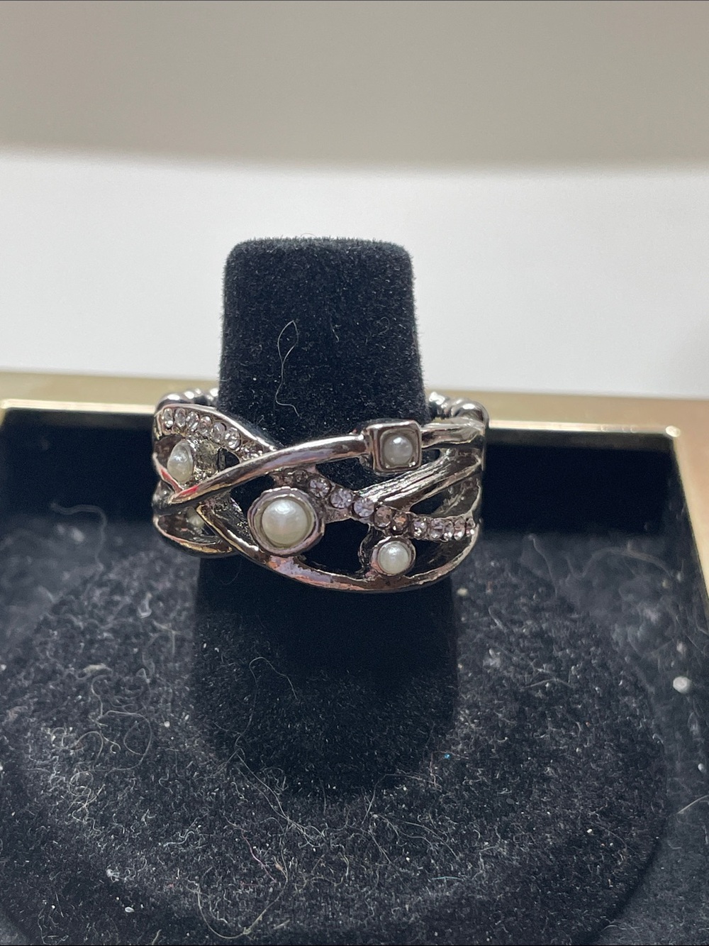 Faux White Pearl Accent Women's Ring - Elegant Silver Band